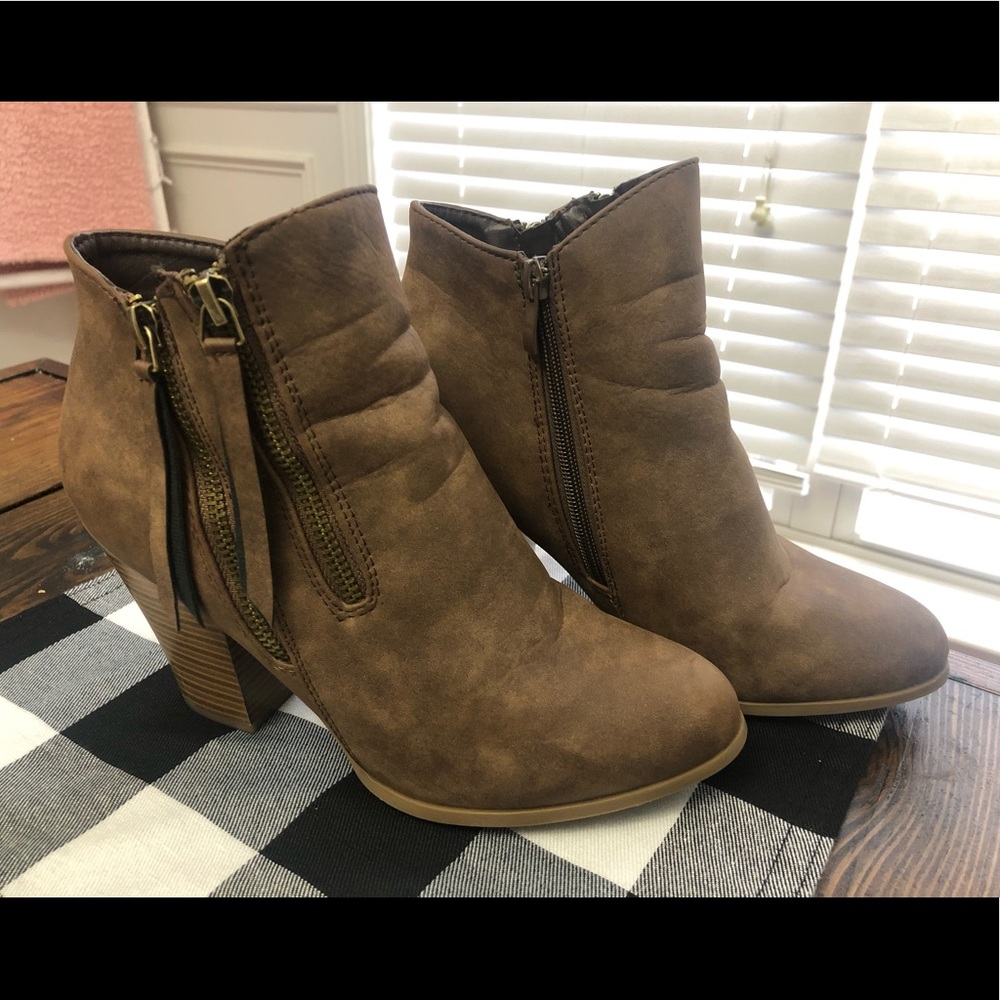Brown chunky heel
